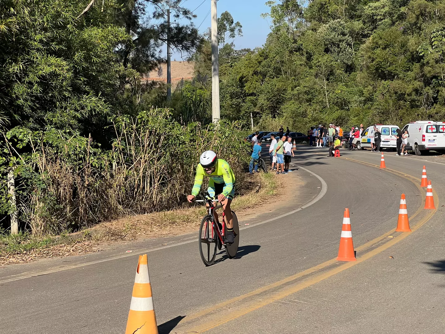 Etapa do Campeonato Mineiro de Ciclismo de Estrada acontece neste final de semana na BR-499 em Santos Dumont